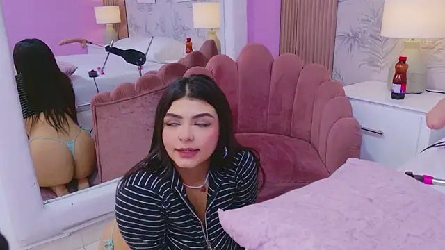 EmmaLeens Chat XXX in diretta