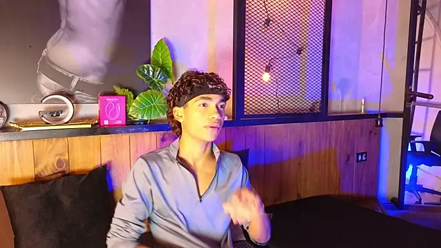 AlanCutee Live XXX-chat