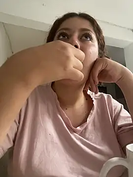 Show Webcam de Amber_rosse_outdoors