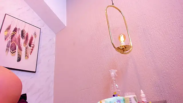 Nahomi_rosse Adlı Modelin Canlı XXX Sohbeti