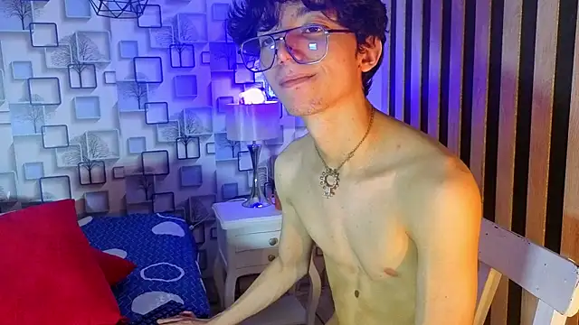 Twink_Sebas7 live XXX chat