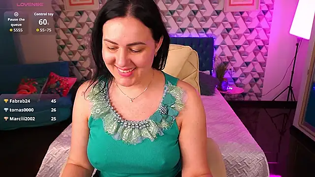 دردشة VelvetLuck الجنسية المباشرة