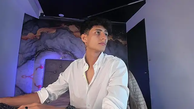 MaxiimoRomano_ 网络视讯表演