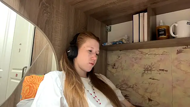 KiraNice1's Live XXX Chat