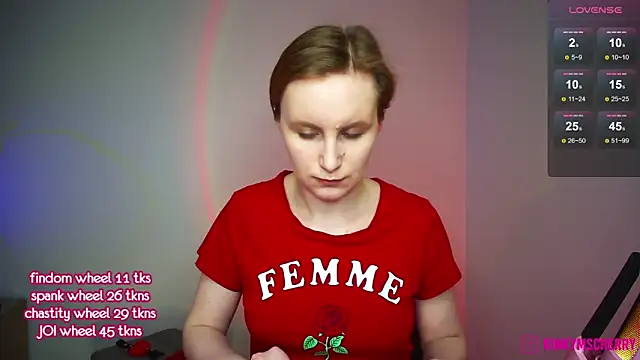 KinkyMissCherryのライブXXXチャット