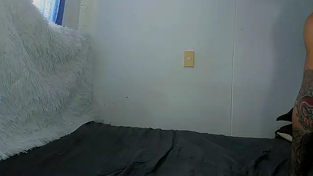 magic_mike_26 Adlı Modelin Canlı XXX Sohbeti