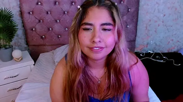 Sofiazaf_ live XXX chat