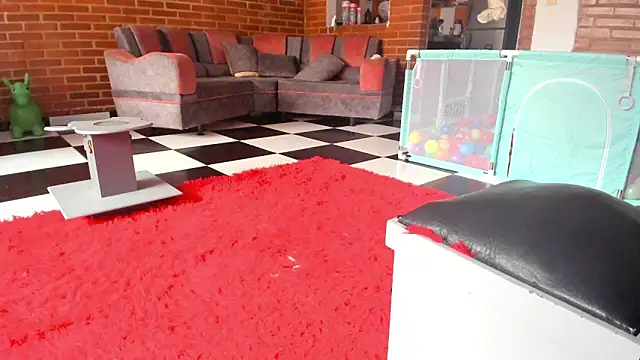 Chat XXX en directo de Lia_rouse04