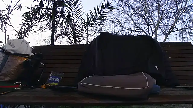 PublicBigLabia's Webcam Show