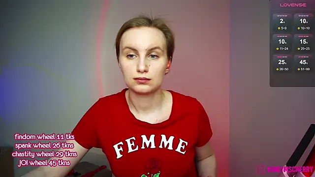 XXX chat uživo modela KinkyMissCherry