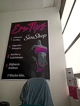 Chat XXX en directo de LUISA__07