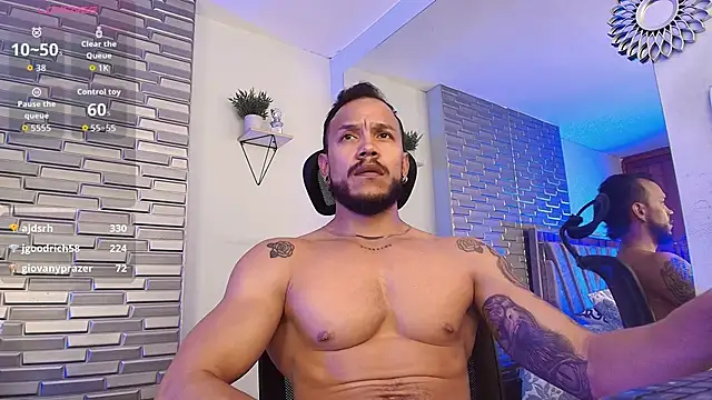 Chat XXX en directo de ARON_TAYLER01