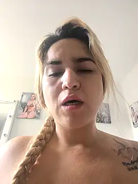 violet-grey's Live XXX Chat