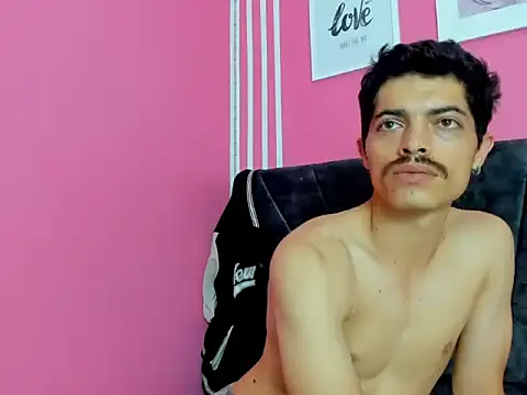 taylor_Stele Webcam Show