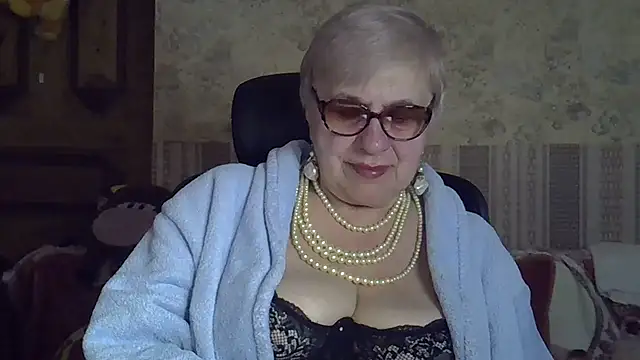 SweetCherry27's Live XXX Chat