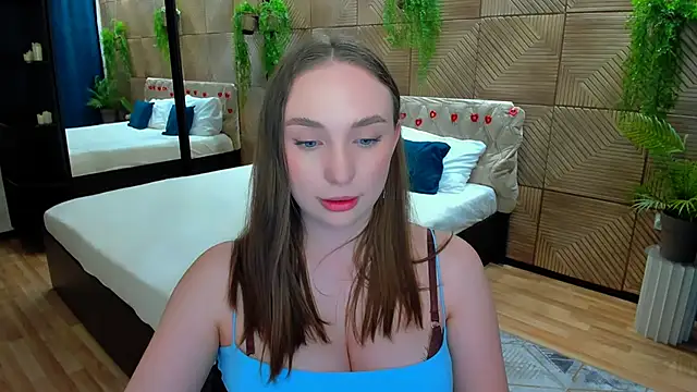 Chat +18 de TrueReincarnation ao vivo