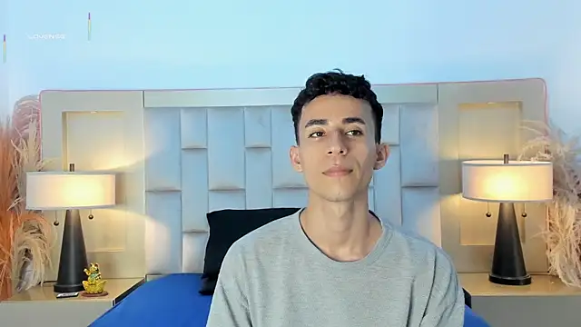 Živý XXX chat Zahir_Ashar