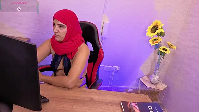 แชท XXX สดของ SalmaZahid