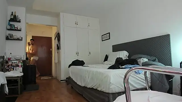 mr_almo webkamerás műsora