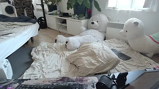 CeriseLapine Webcam show