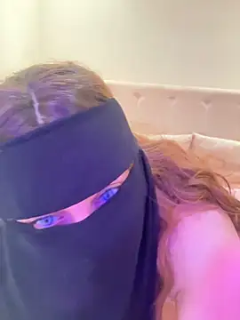 Divas_Arab_girls Adlı Modelin Web Kamerası Şovu