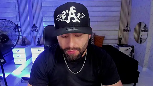 แชท XXX สดของ jhon_bear03