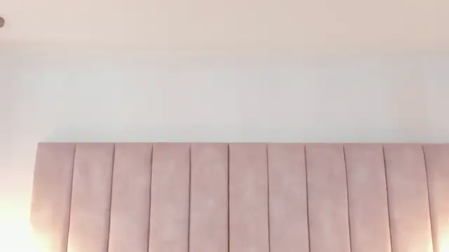 Megan-8's Live XXX Chat