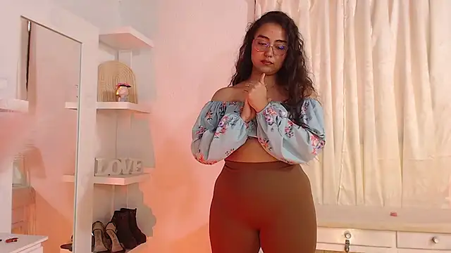 _Kim__M's Live XXX Chat