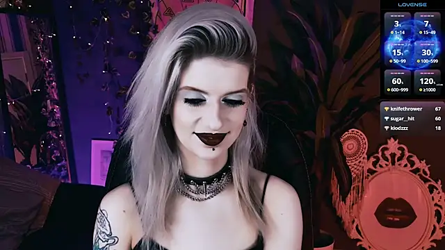 Noah_ElmerX élő XXX-chatje