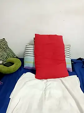 Babymomma98 élő XXX-chatje