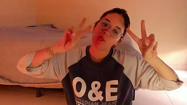 atenas_05_'s Live XXX Chat