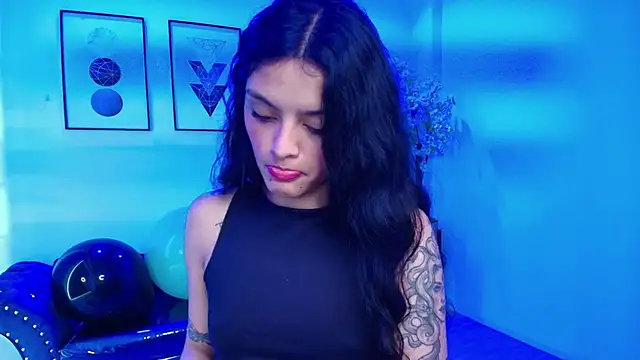 Maddie_T18 Chat XXX in diretta