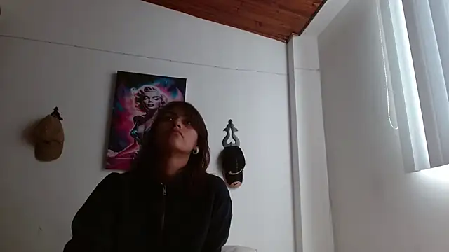 XXX chat uživo modela Crystal_Star_