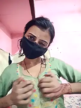 Desipari_777 Chat XXX in diretta