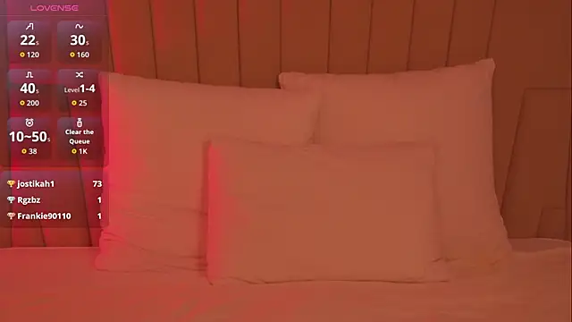 JennyBlow élő XXX-chatje