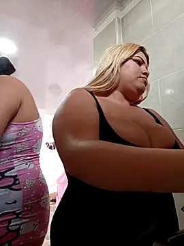 Pokazy przed kamerką – Sara_y_Amy