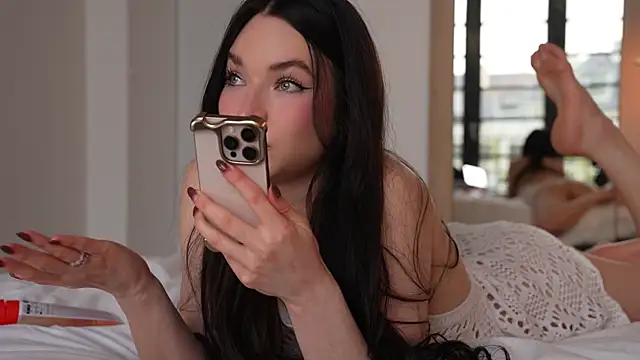 Show modela ibiddi na web-kameri