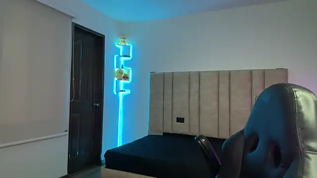 CHRIS_MORGAN1 现场XXX聊天