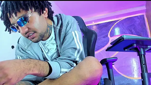 Josh_Hot_Sex élő XXX-chatje