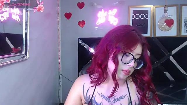 Red_Bunny_v live XXX chat