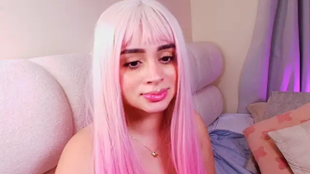 soph1a_roy Chat XXX in diretta