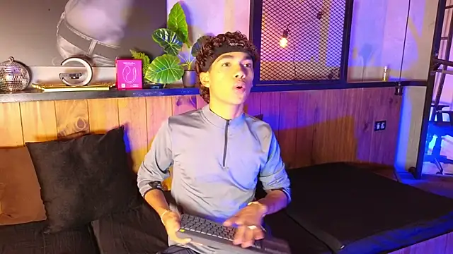 AlanCutee 라이브 XXX 채팅