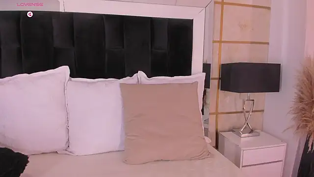 Онлайн чат XXX Crystal_Rose__