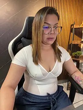 KellyBrooklyn_'s Live XXX Chat