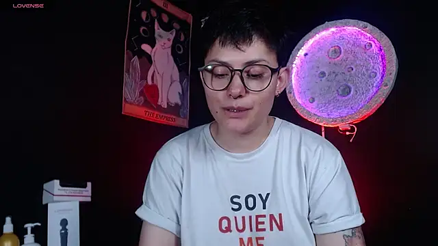 girl_intense444's Live XXX Chat