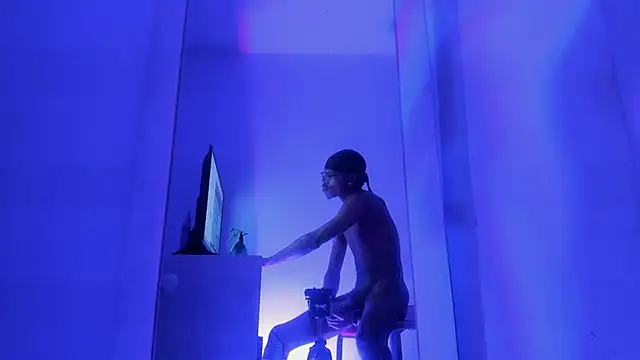 criss_zuri: онлайн-секс-чат