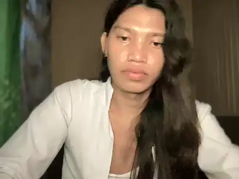 Yourgoddess_jayve Adlı Modelin Canlı XXX Sohbeti