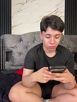 Noah-ledom's Live XXX Chat