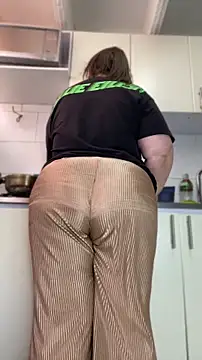 Chloee_Peach's Webcam Show