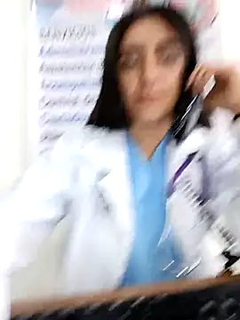 دردشة CAROLINE__07 الجنسية المباشرة